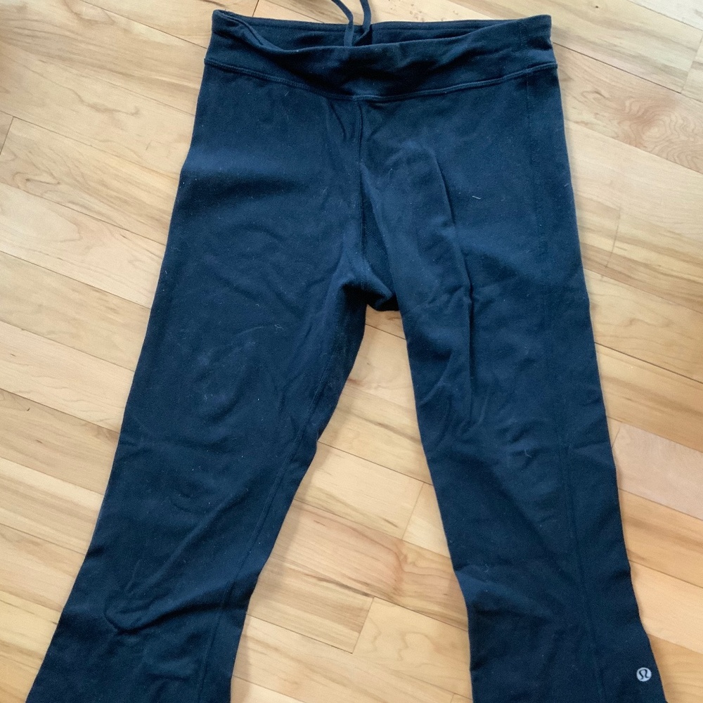 Lululemon Athletica Black Crop Leggings XS